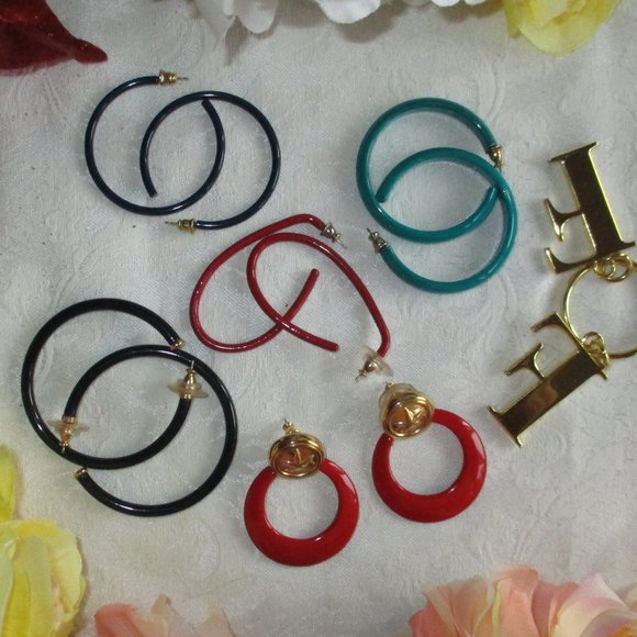 HOOP EARRINGS - VINTAGE MULTI COLORS – HOOP EARRINGS BUNDLE OF FIVE (5) - Picture 10 of 15